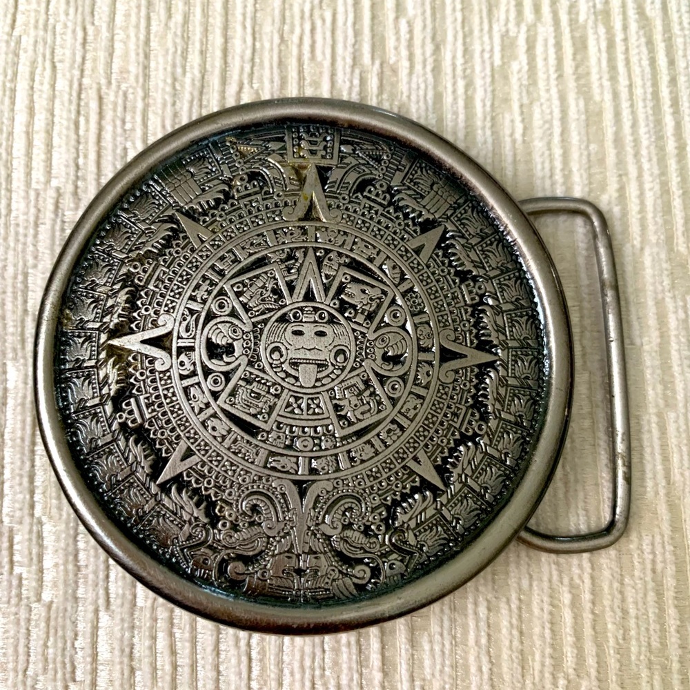 Aztec Sun Stone Calendar c1976 Vintage Metal Belt Buckle